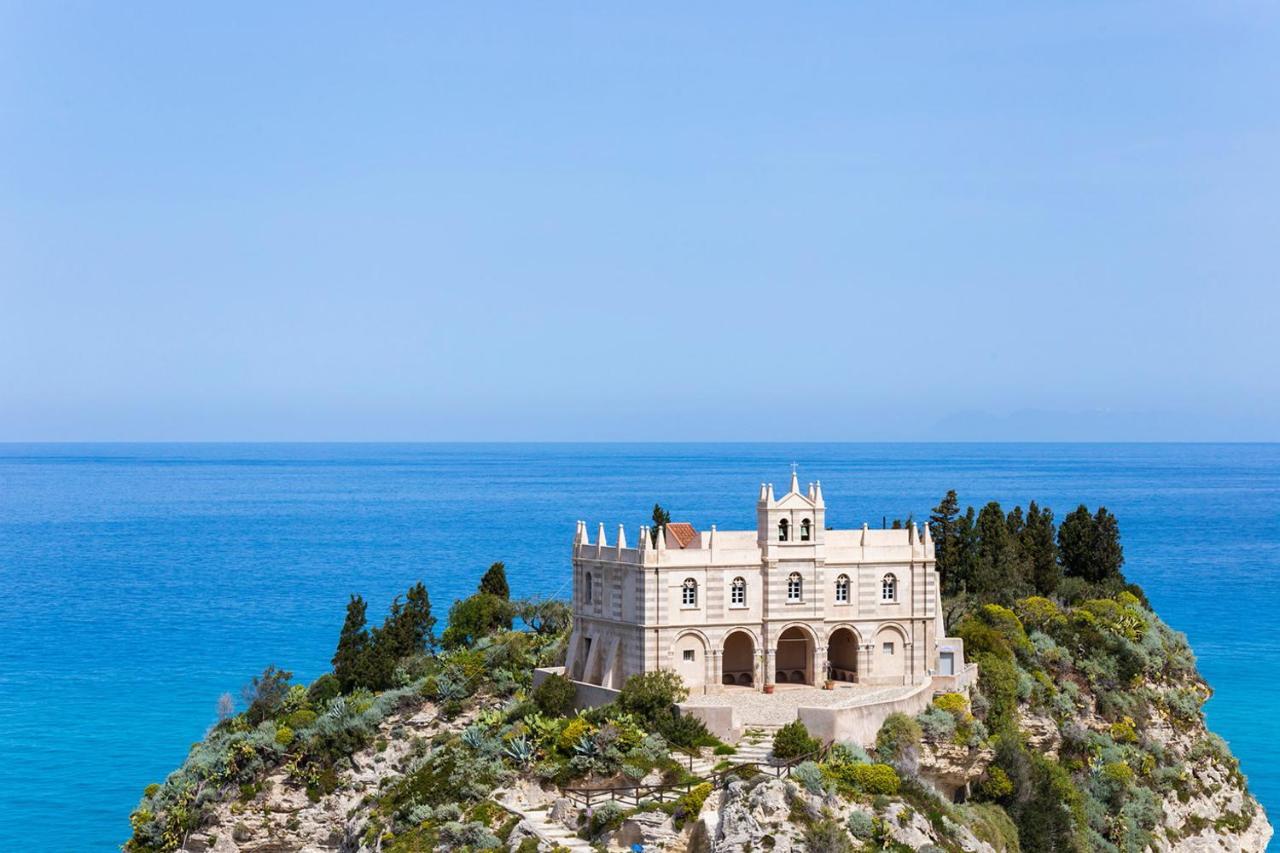 Solmaris Tropea Rooms & Suites Exterior photo